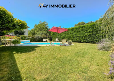 VINAY – Maison familiale avec piscine