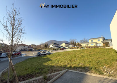 VOIRON – Terrain constructible