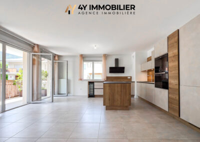 CLAIX – Appartement 4 pièces de 80 m2