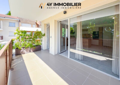 CLAIX – Appartement 4 pièces de 80 m2