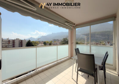 ÉCHIROLLES – Appartement Type T3