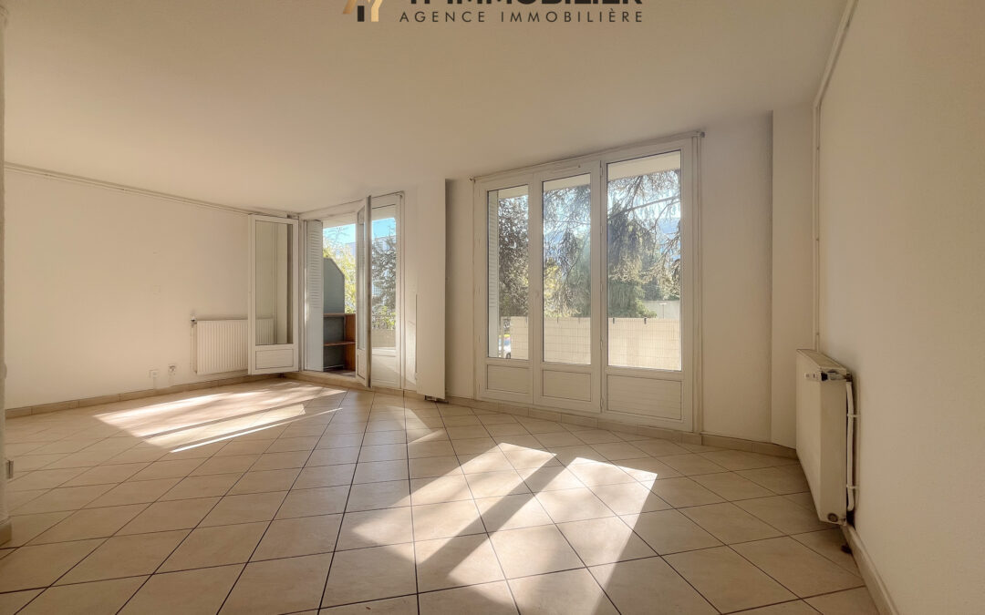 SAINT-MARTIN-D&rsquo;HÈRES – Appartement Type T3 d&rsquo;environ 66 M2