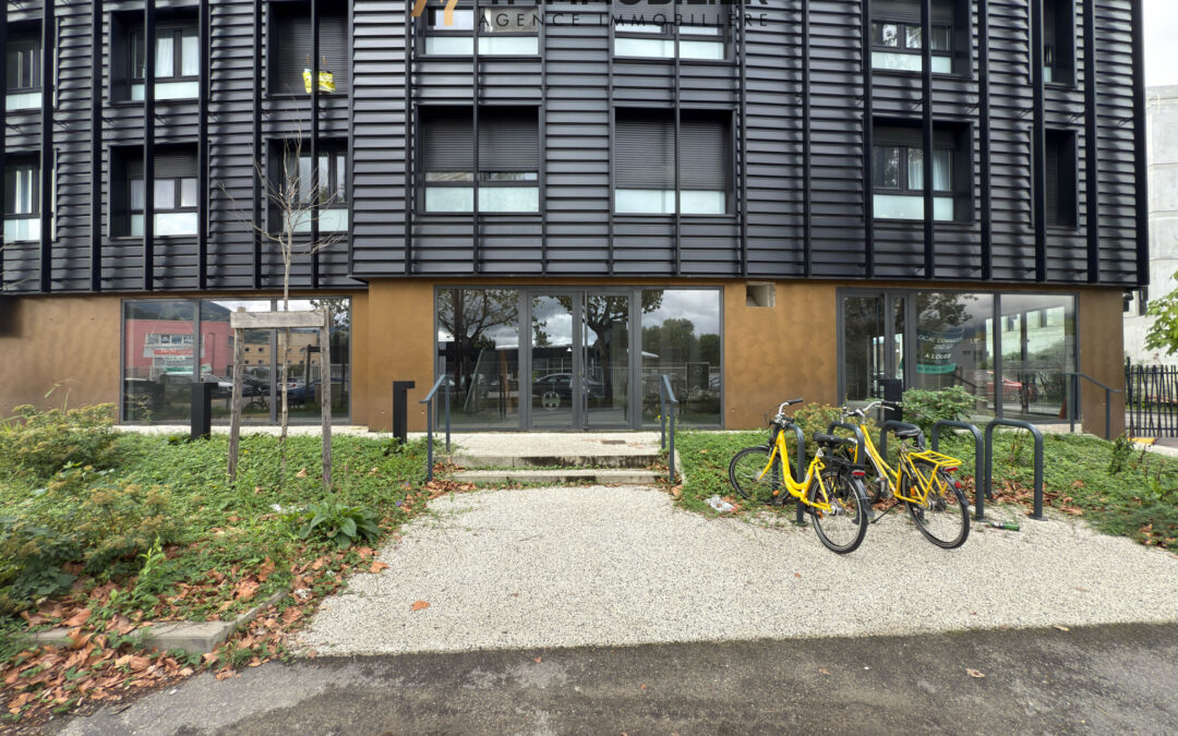 GIERES – À LOUER LOCAL D&rsquo;ACTIVITE DE 246,06 M2