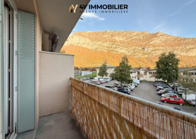 SAINT-ÉGRÈVE – Appartement type T3 avec balcon