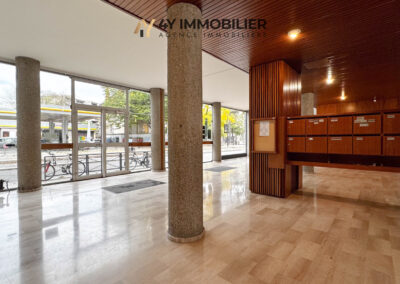 À LOUER BUREAU DE 56,60 M2