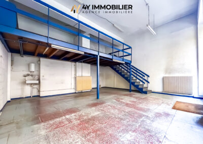 GRENOBLE – Local Comercial – 77 m2