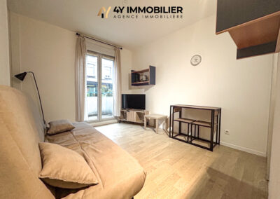 FONTAINE   Idéal Investisseur   Studio meublé 20 m2 avec balcon